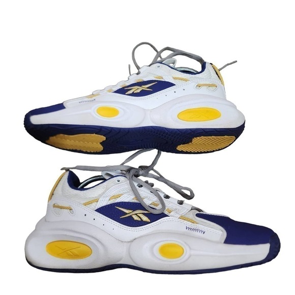 Athletic_Shoes